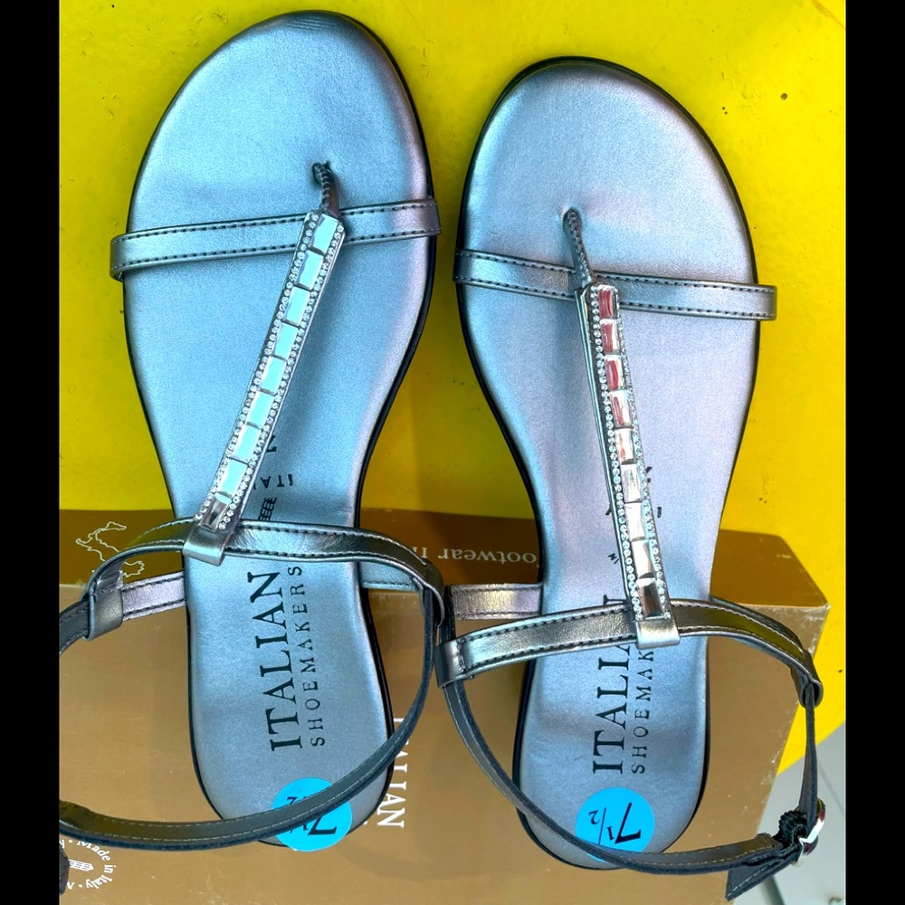 Italian Shoemakers Essie Sandals -Pewter MADE IN ITALY 🇮🇹 Brand New w/orig box